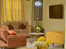 Casa Amarilla St Michael