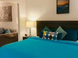 King Bed Suite with Pool and Hot Tub Access