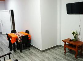 Apartahotel Zamflor，位于阿西斯港的带停车场的酒店