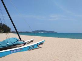  三亚海棠湾沐屿时光海景公寓，位于三亚的酒店