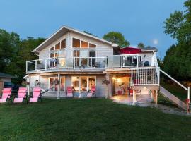 N' This on the Bay -Vacation Suite，位于怀尔顿的酒店