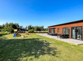 3 Bedroom Amazing Home In V&aelig;ggerl&oslash;se，位于博托比的豪华酒店