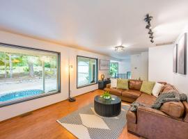 Fern House Rustic Modern Hiking Base Sequim，位于塞奎姆的酒店