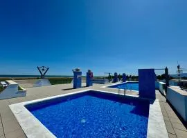 Brisa del Delta & Pool