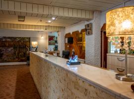 多布罗吉酒店，位于康斯坦察的酒店