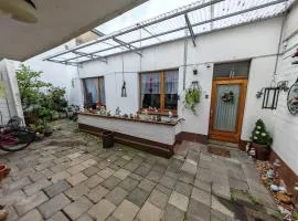 Gemütlicher ruhiger Bungalow auf der Frechener Fußgänger Zone