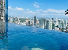 Lucentia Residence Infinity swimming pool BY Lalaport，位于吉隆坡的宠物友好酒店