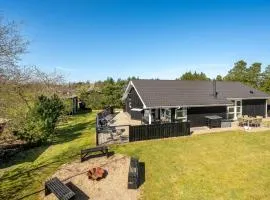 Holiday Home Rekke - 300m to the inlet by Interhome