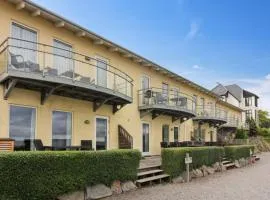 Apartment Caisa - 75m from the sea by Interhome