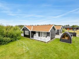 Holiday Home Torhild - 700m from the sea by Interhome，位于灵克宾的酒店