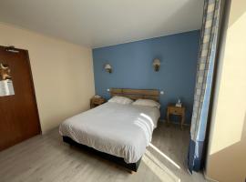 Logis Hôtel & Restaurant - Le Bretagne，位于锡耶勒纪尧姆的酒店