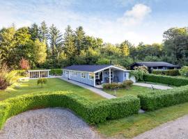 Holiday Home Dorethea - 30km from the sea by Interhome，位于措夫特隆的酒店