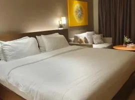 Novotel Residences Hotel Manila by Jolly Luxe Suites