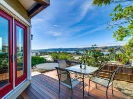 1 Mi to Downtown Benicia Scenic Cliffside Escape