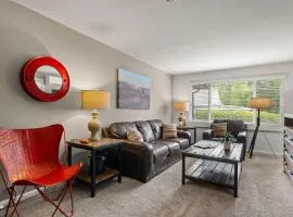 Downtown Cozy Home Base - Purple Sage 7