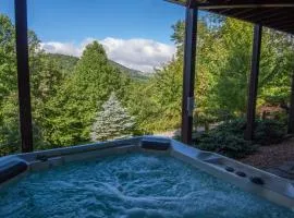 3Bd Log Cabin with Views, Hot Tub, Gas Fireplace, Game Room