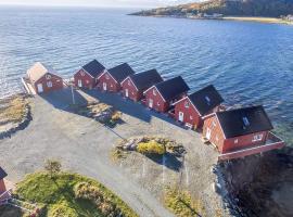 Seaside Retreat with Boats & Fishing，位于Beian的酒店