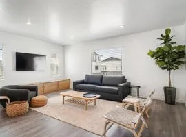 Family-Friendly 3-Story Home Sleeps 8