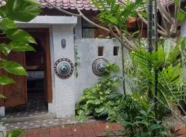 Buratwangi Tropis House