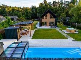 Przystań Roztocze 176 podgrzewany basen sauna jacuzzi bilard 14 osób，位于Pary的酒店