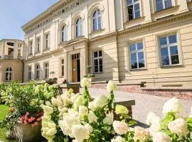 Zespół Pałacowo-Parkowy w Ostromecku