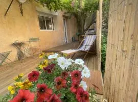 Studio Terrasse Le petit cabanon