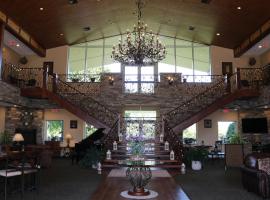The Lodge at Woodstone Country Club，位于Danielsville的酒店