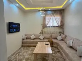 Spacious 2-Bedroom Apartment Near City Center