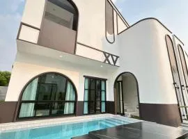 See Sky Poolvilla Khao Yai