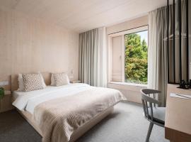 Hotel Bergamo Modern & zentral in Ludwigsburg 24h Check in 3 Min zum Schloss nachhaltiges Hotel in Holzbauweise，位于路德维希堡的酒店