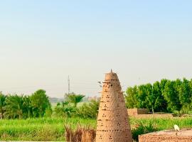 Bab Al Shams Palace，位于卢克索的带停车场的酒店