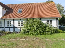Holiday Apartment Near Snogebæk Beach，位于内克瑟的酒店