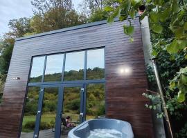 Forest Studio Corunca，位于Corunca的酒店