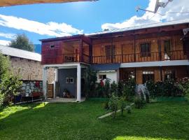 Guest House Waterfall，位于Mazeri的酒店