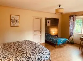 Chambre Mathura au Moulin d'Eysus