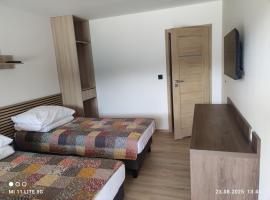 Ośrodek Wypoczynkowy Sosenka，位于Człopa的酒店