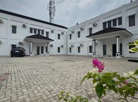 Gramada 3 Kesambi Cirebon，位于井里汶的酒店