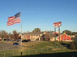 AmericInn Motel - Monticello，位于Monticello的酒店