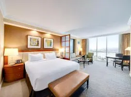 MGM Signature 19-716 Jacuzzi Studio