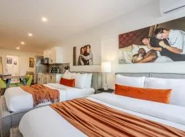 Theatre Hotel by Lodgo