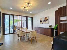 Family 6 Bedroom House，位于Bagtic的酒店