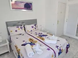 BENALMADENA CENTRO GAMONAL IRiS HOME AND GARDEN