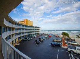 Outrigger Beach Club，位于Scarness的酒店