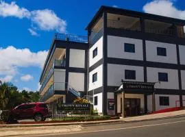 Crown Royale Hotel & Lounge