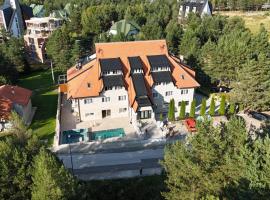 Divski Resort，位于迪瓦伊巴雷的酒店