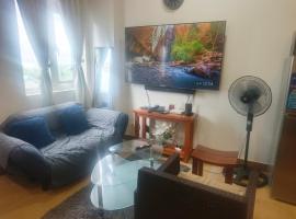 Happy Stays A - 300mbps - 65"TV NetFlix, Disney - Washer，位于特雷塞马蒂雷斯的酒店