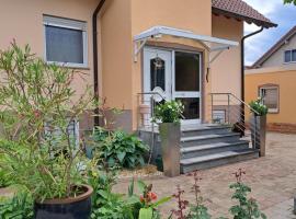 LenaVi's Fewo Nähe Europa Park & Rulantica，位于基彭海姆的酒店