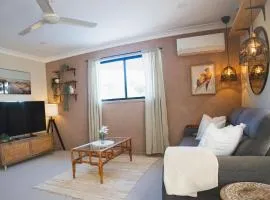 Peaceful Cottage Conveniently Located