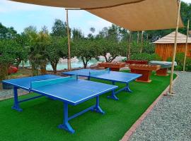 Mandarhemia Club，位于瓦拉尔的酒店