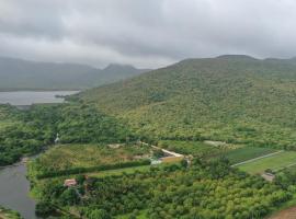 The Deck，位于朱纳格特的酒店